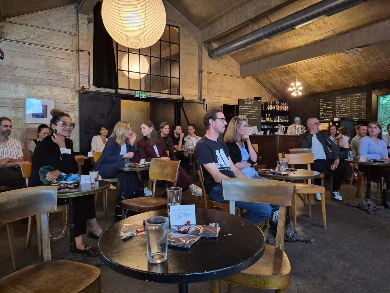 Le public dans la salle de La Datcha pendant Le Meilleur du Podcast 2026.